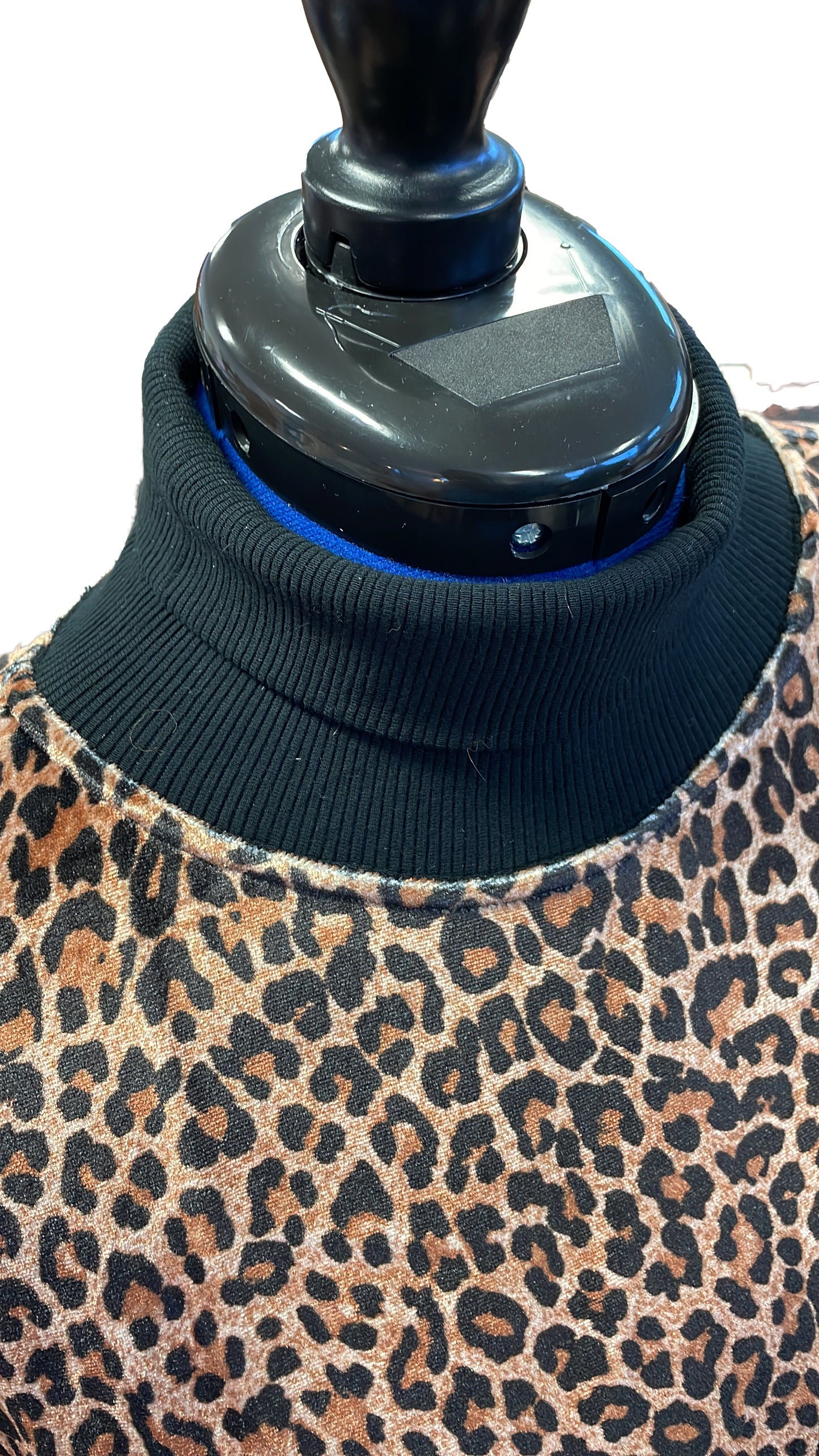 Anyoto high waist sweater