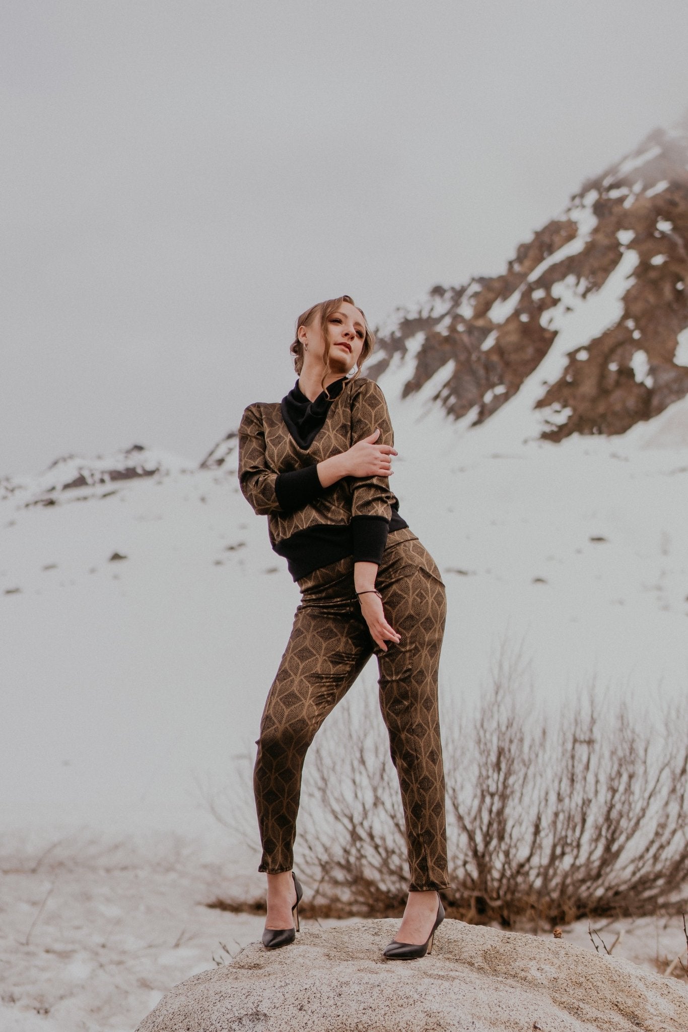 Anyoto sets, sweater and pants - BISHIKWABO  Sweater BISHIKWABO  Anyoto sets, sweater and pants