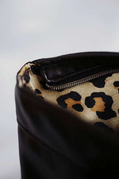 Muskrats Fur purse - BISHIKWABO  BACPAC BISHIKWABO  Muskrats Fur purse