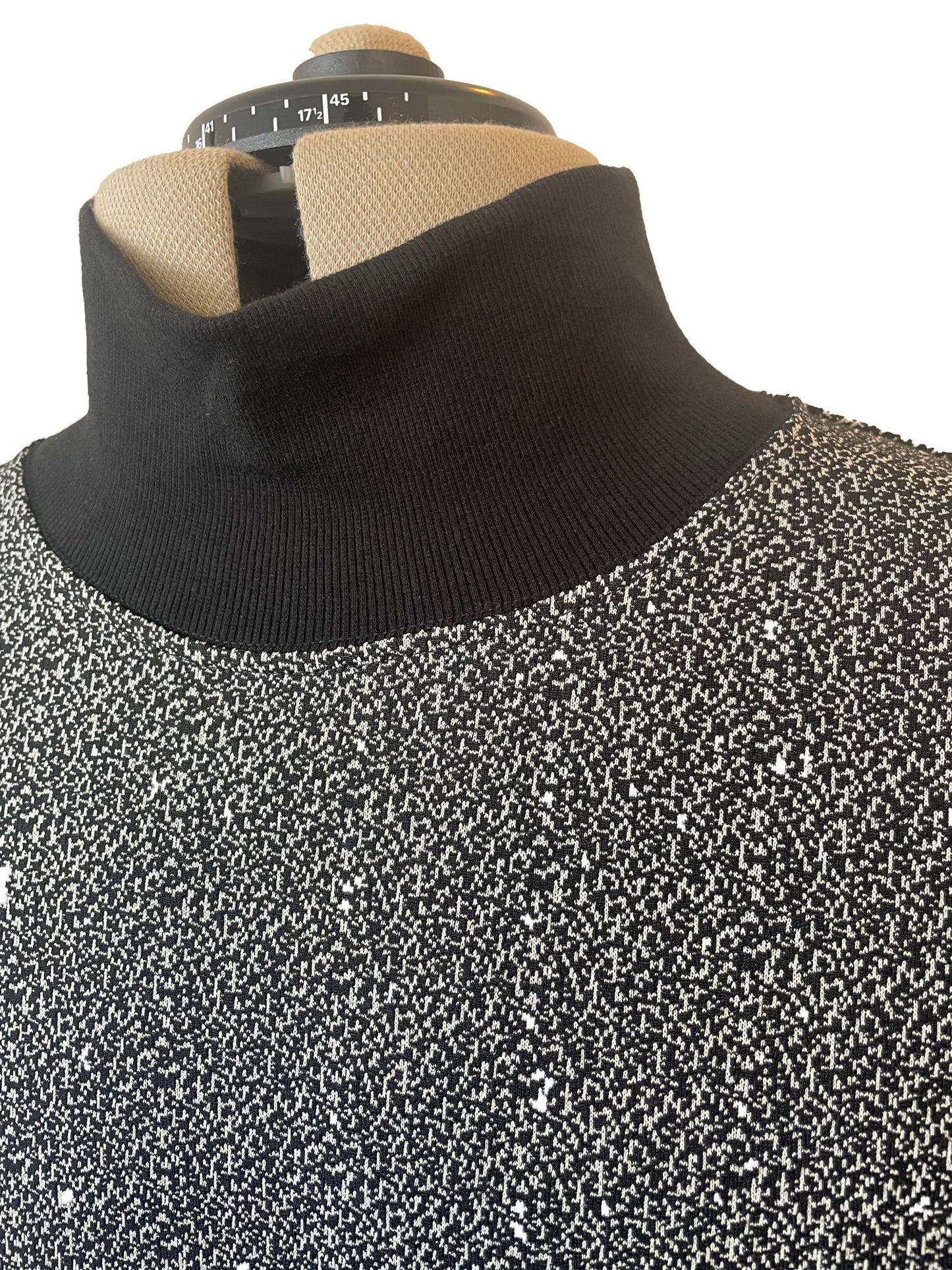 Anyoto Sweater - BISHIKWABO  Sweater BISHIKWABO  Anyoto Sweater