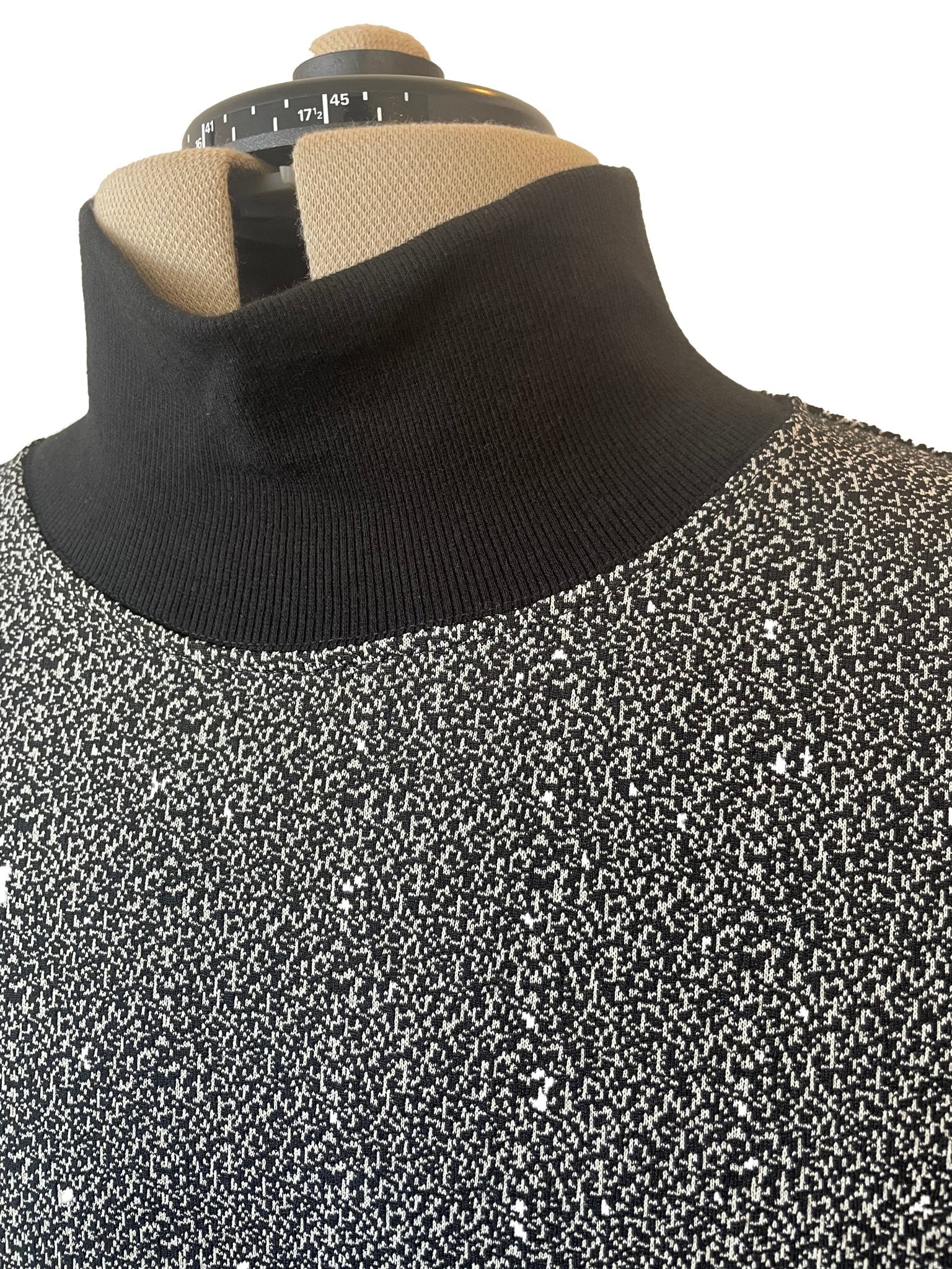 Anyoto Sweater - BISHIKWABO  Sweater BISHIKWABO  Anyoto Sweater