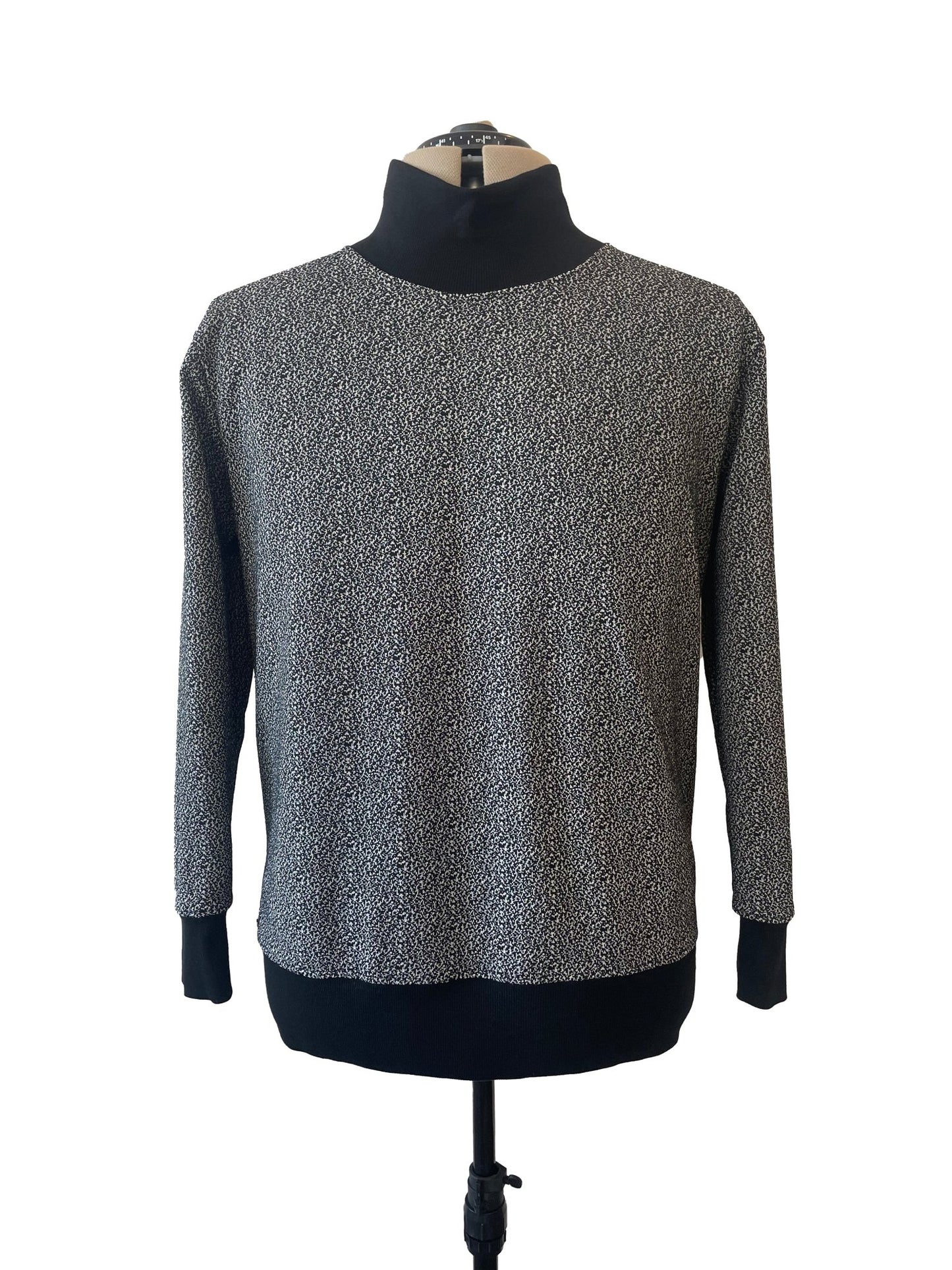 Anyoto Sweater - BISHIKWABO  Sweater BISHIKWABO  Anyoto Sweater